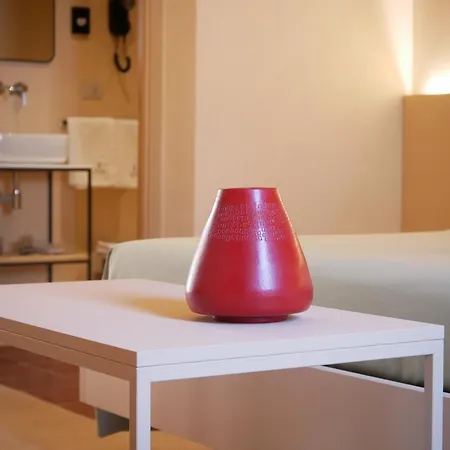 Palazzo Vigilarium - Boutique - Rooftop & Arts * אוג'אנו לה קייזה