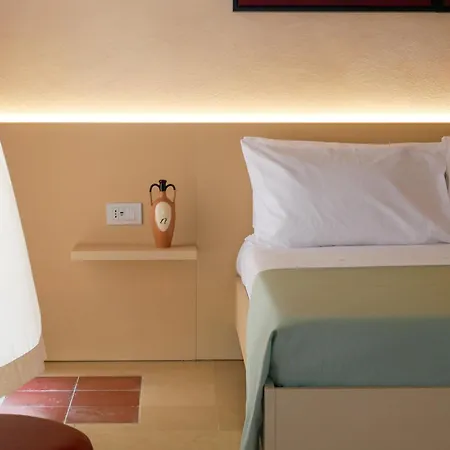 Palazzo Vigilarium - Boutique - Rooftop & Arts בית הארחה *