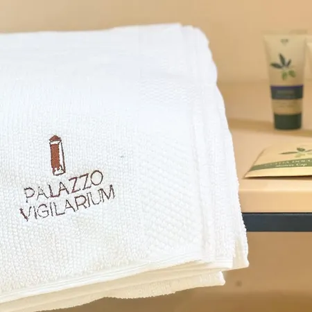 Palazzo Vigilarium - Boutique - Rooftop & Arts בית הארחה *