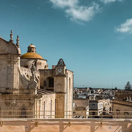 Palazzo Vigilarium - Boutique - Rooftop & Arts בית הארחה *