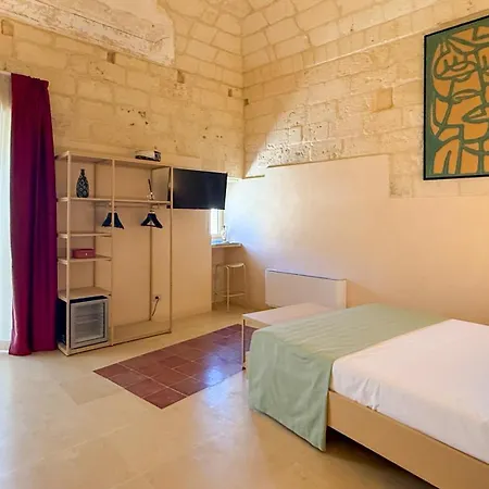 בית הארחה Palazzo Vigilarium - Boutique - Rooftop & Arts *
