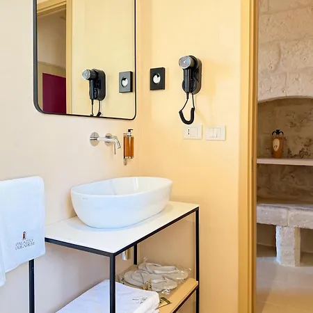Palazzo Vigilarium - Boutique - Rooftop & Arts * אוג'אנו לה קייזה